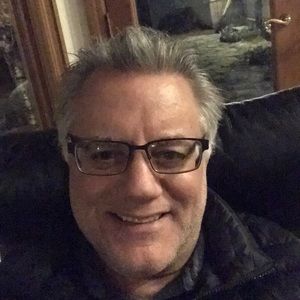 Meet your Posher, Dennis